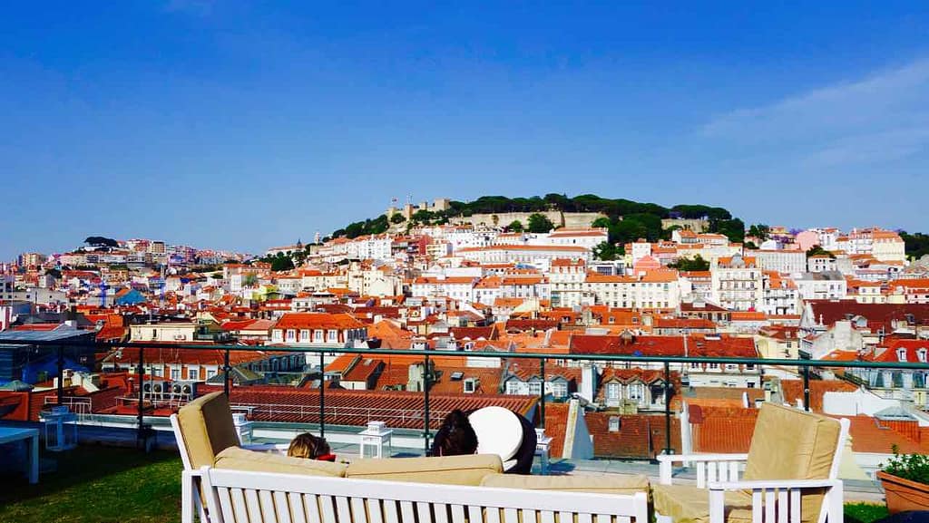Aussichtspunkte von Lissabon, Terrasse vom Hotel do Chiado