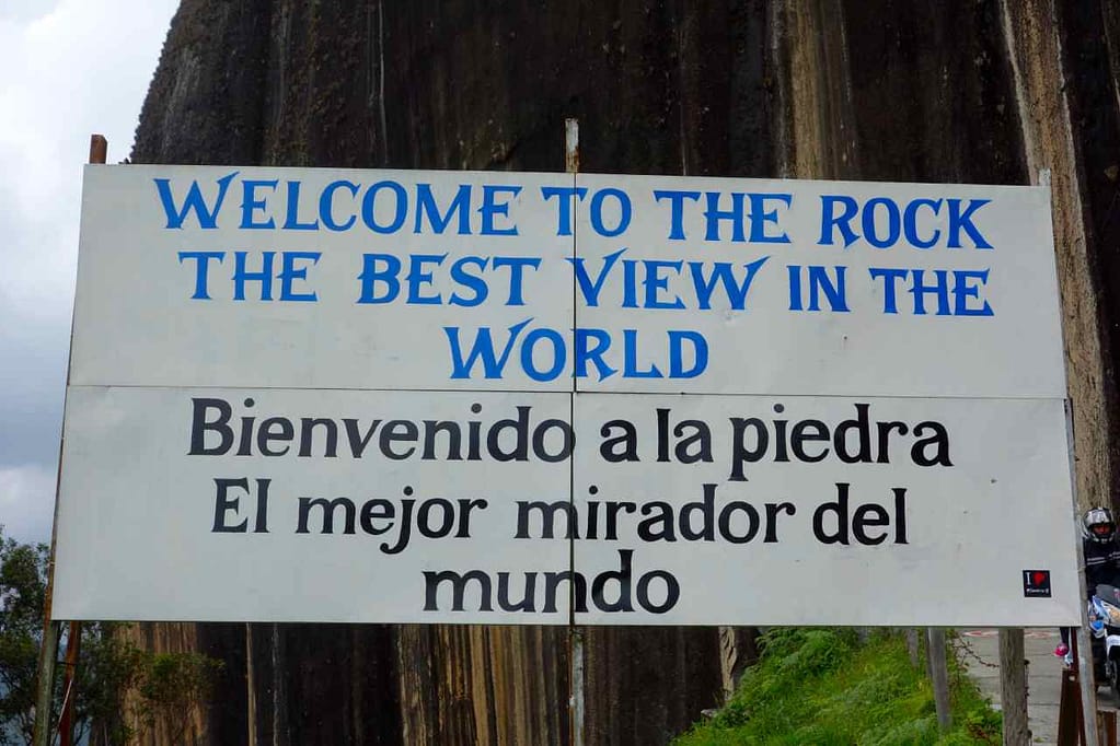 Guatape, Hinweistafel vom Mirador