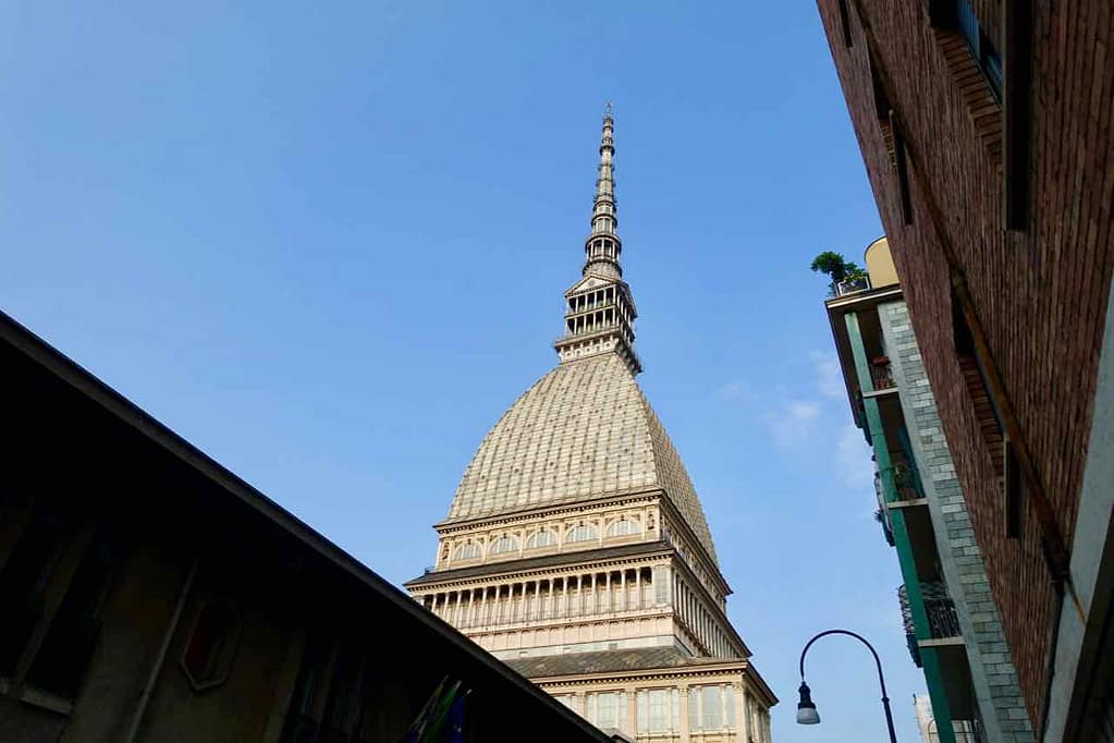 Piemont: Im Mole Antonelliana in Turin befindet sich das italienische Filmmuseum. Der Turm ist auch auf der italienischen 2-Cent-Münze abgebeildet