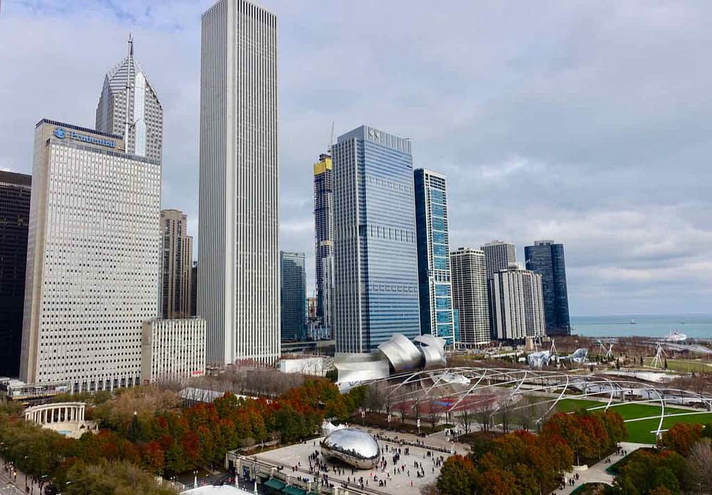 Chicago Aussichtspunkte: Blick von der Terrasse des Cindy's zum Millennium Park, Foto Peter Pohle PetersTravel