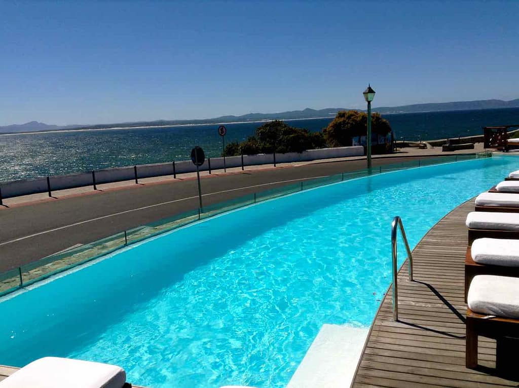 Hermanus Highlights, Pool vom Harbour House Hotel 