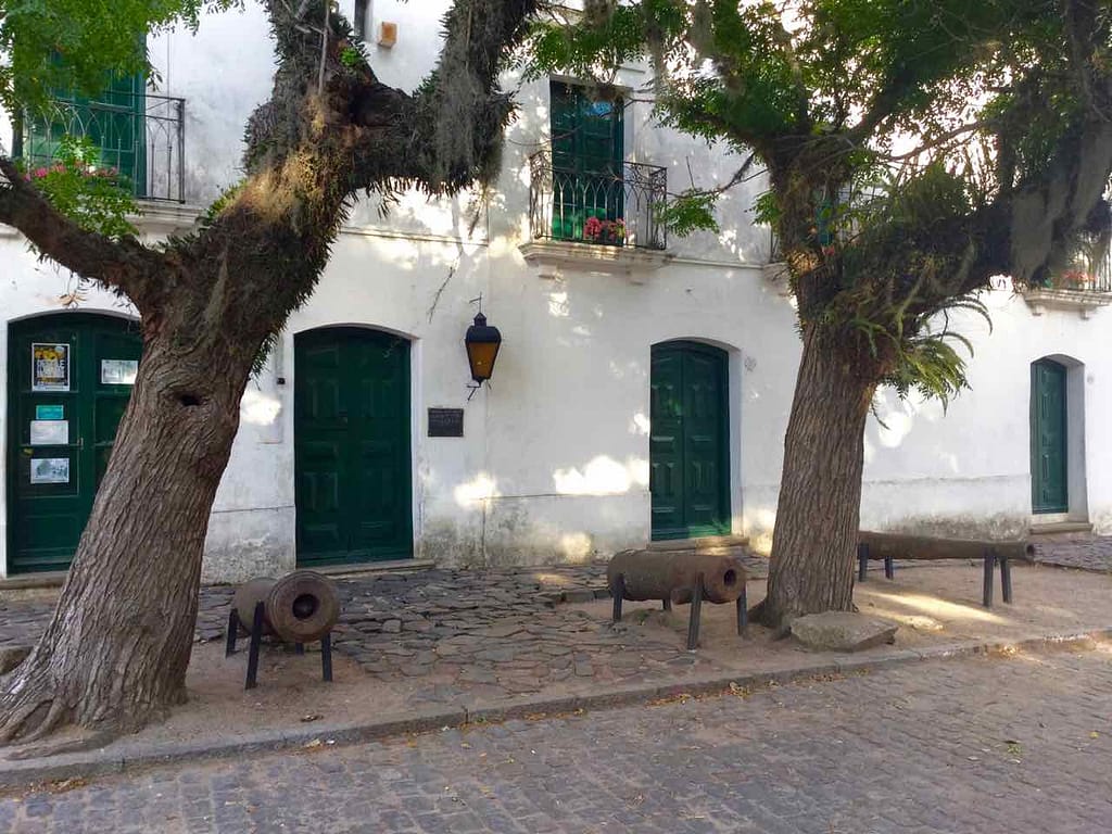 Colonia Uruguay, Haus mit 3 Kanonen, iPod-Foto
