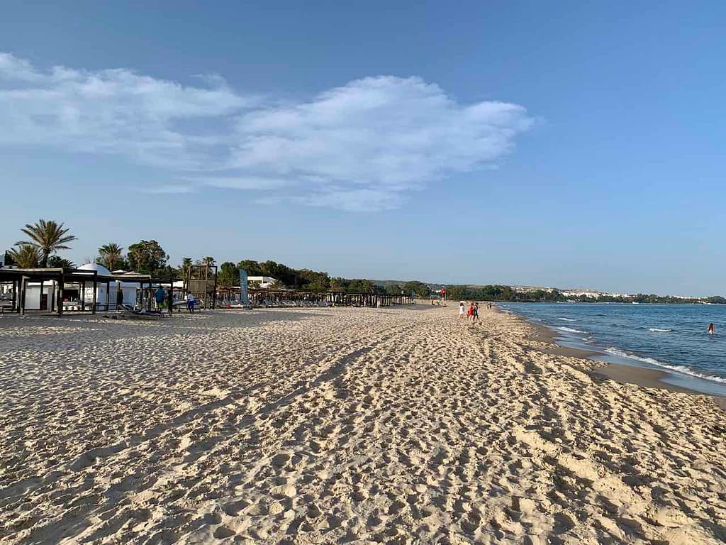 Nordtunesien: Strand beim Hotel Les Orangers Garden in Hammamet