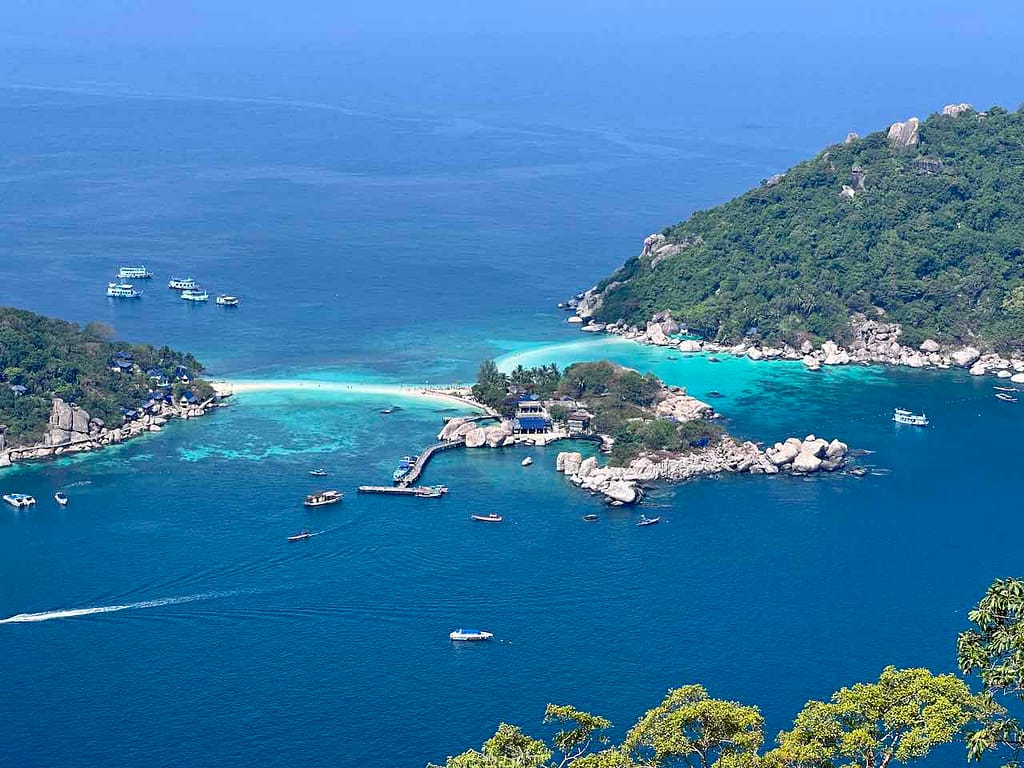Blick vom Aussichtspunkt Top Point auf die Insel Koh Nang Yuan © PetersTravel Peter Pohle