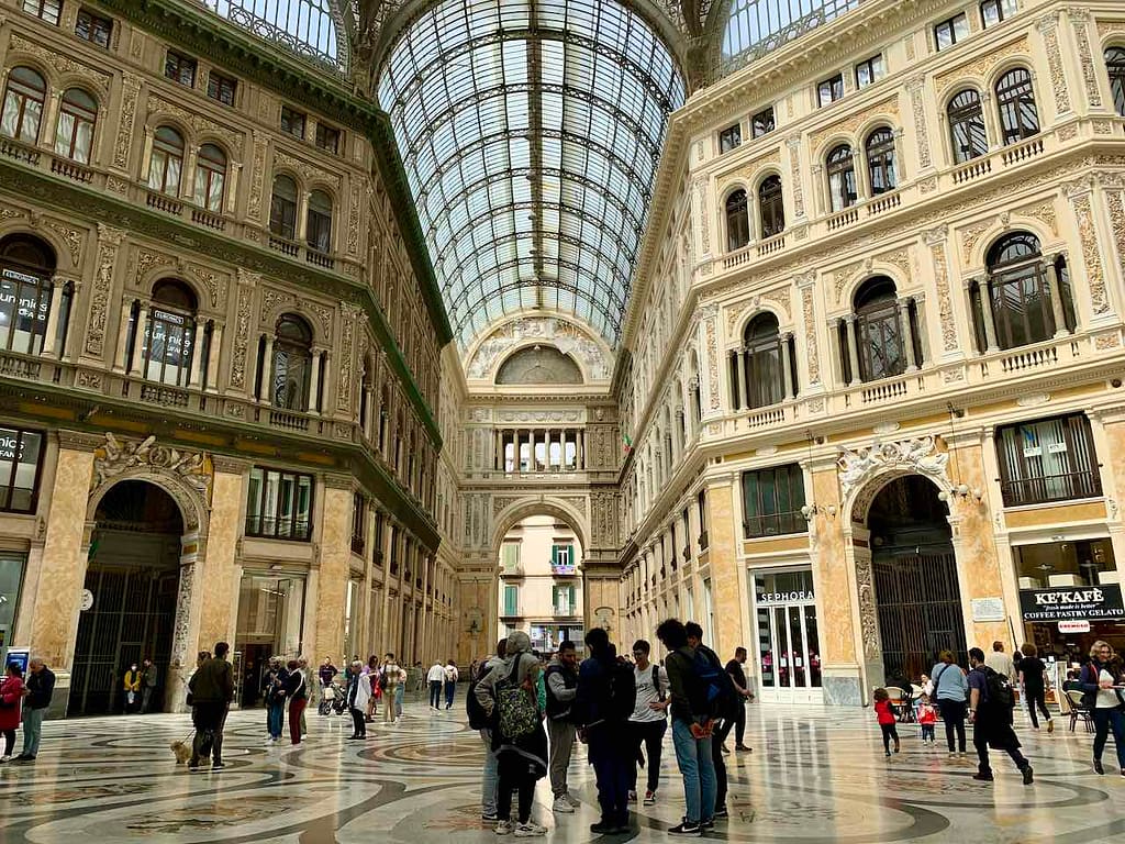 Einkaufspassage Galleria Umberto I, Neapel © PetersTravel Peter Pohle