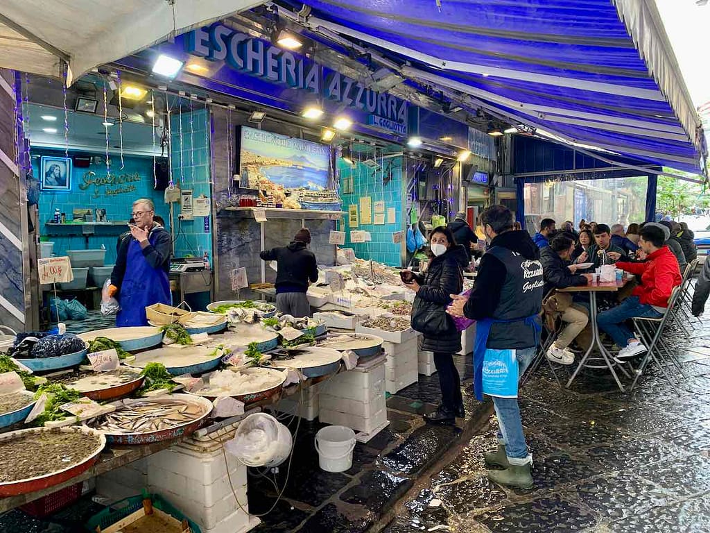 Neapel: Restaurant Pescheria Azurra © PetersTravel Peter Pohle