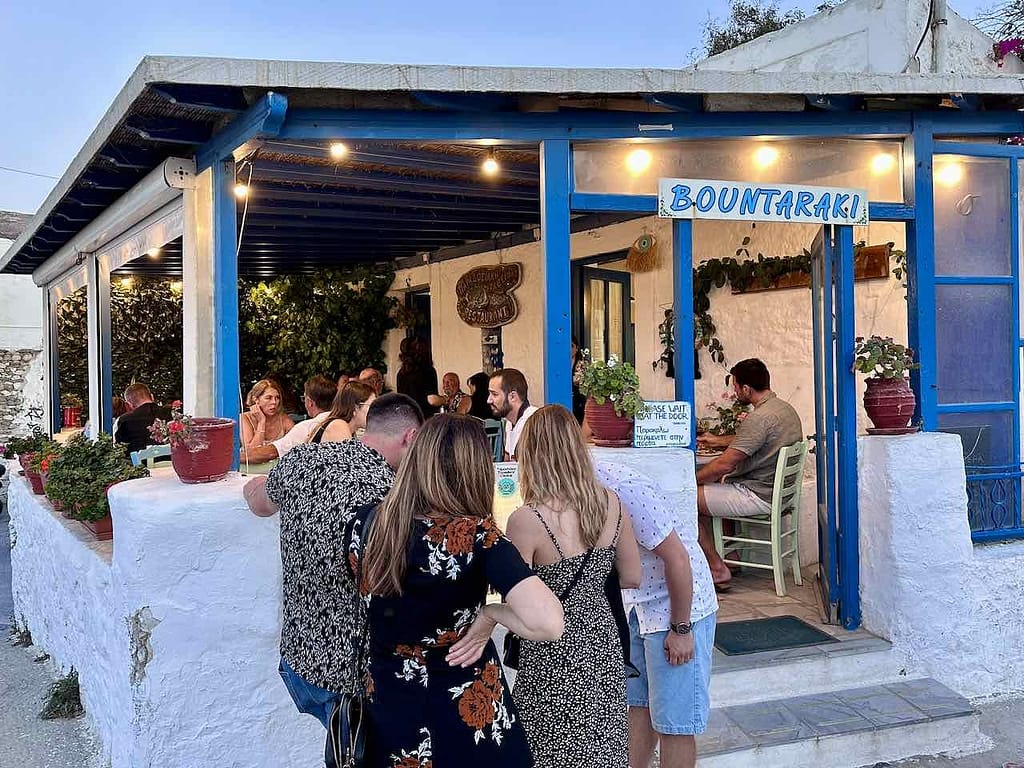 Paros: gemütliche Taverne Bountaraki in Parikia