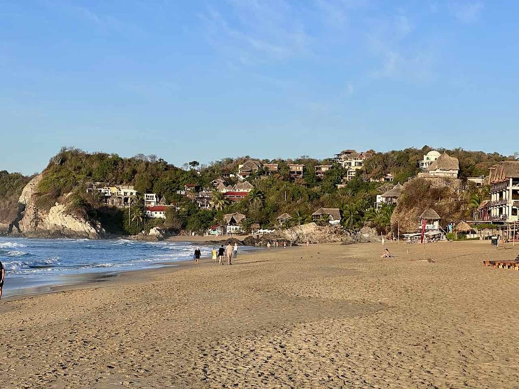 Zipolite, Playa Principal, Mexiko © PetersTavel Peter Pohle