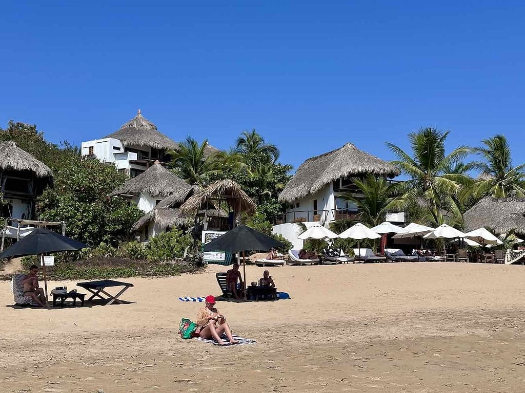 Zipolite, Strand vor dem Hotel El Alquimista, Mexiko © PetersTavel Peter Pohle