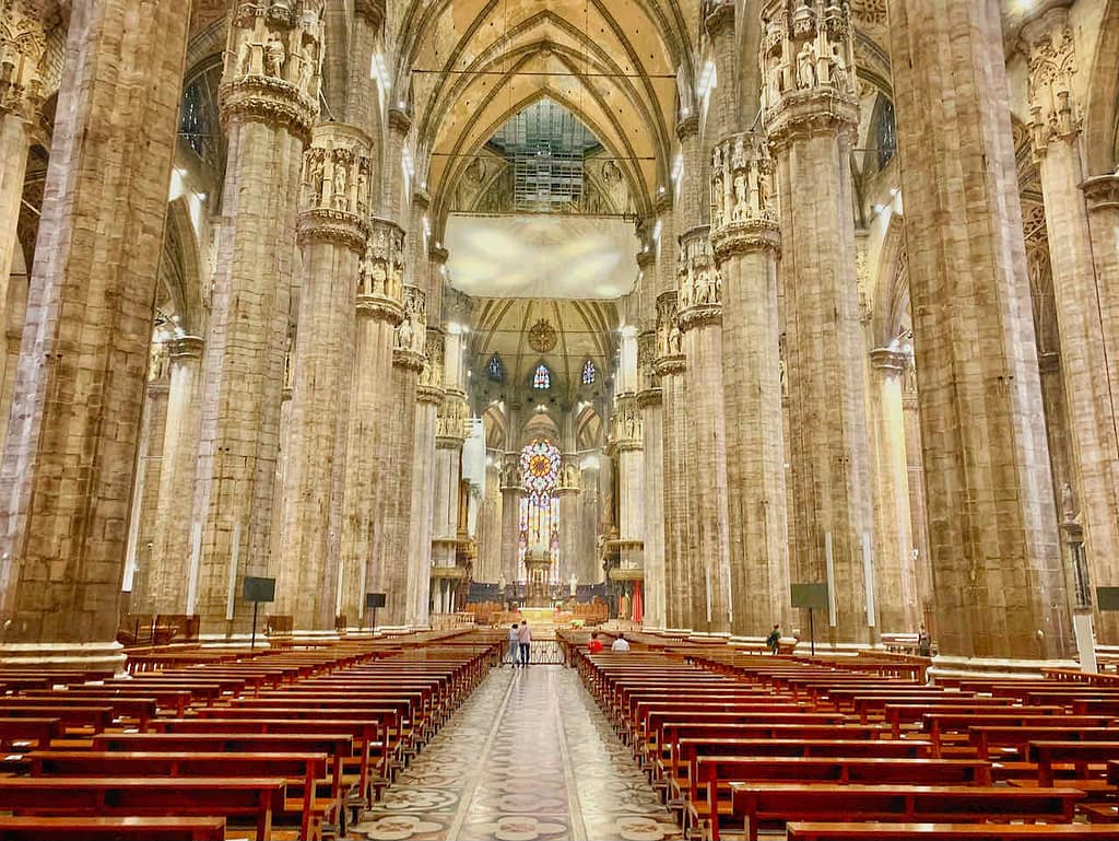 Innenraum des Mailänder Doms