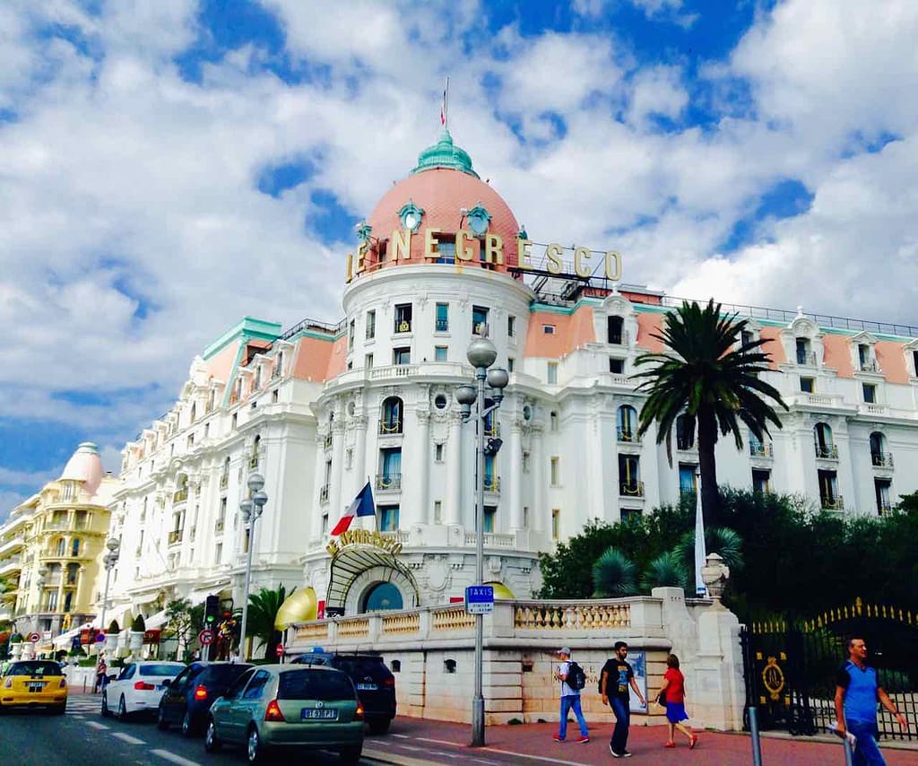 Nizza Highlight - Das Hotel Negresco ist ein Klassiker