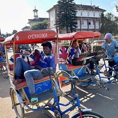 Rikschafahrer in Antsirabe, Madagaskar © PetersTravel Peter Pohle