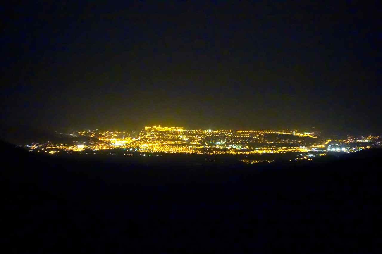 Kolumbien, Santa Marta bei Nacht, von Minca aus gesehen