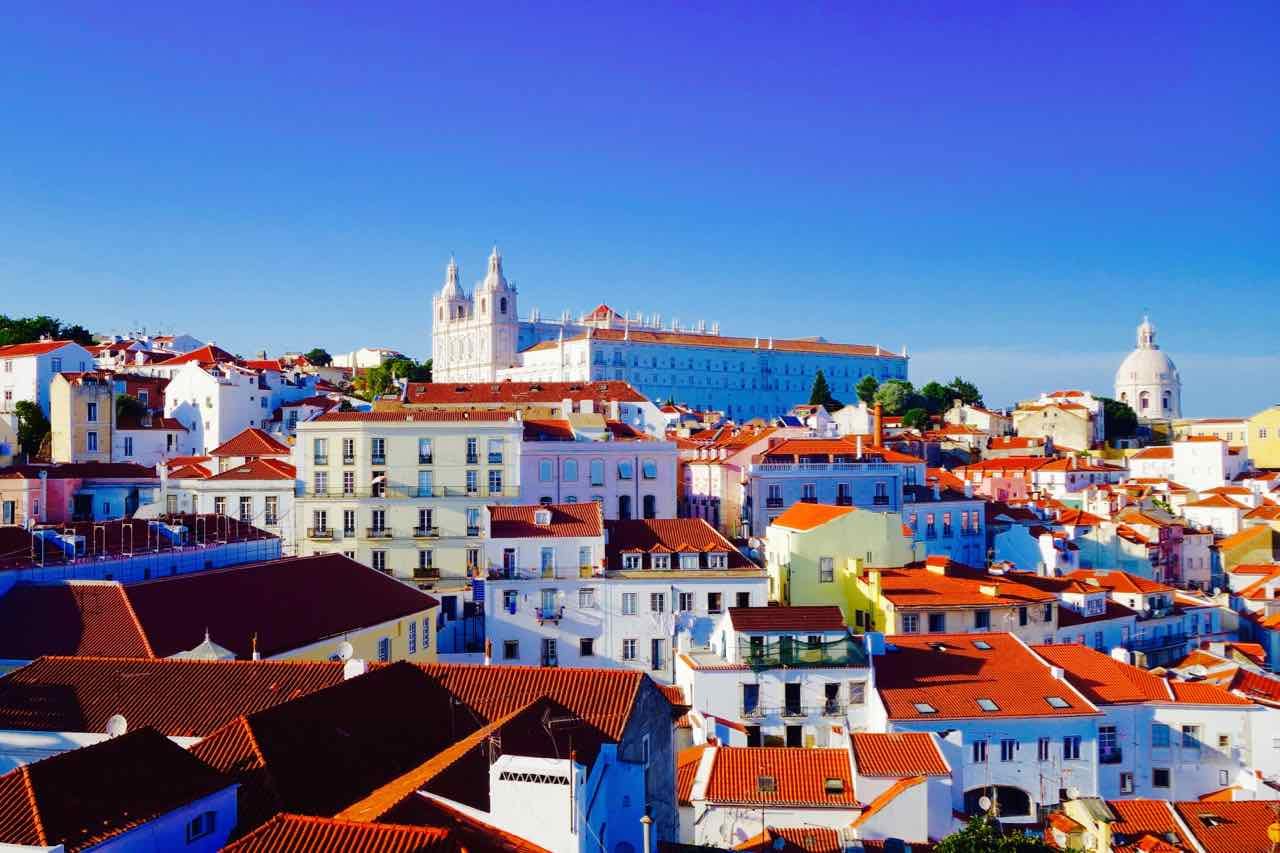 Lissabon, Aussichtspunkt Largo das Portas do Sol, Titelbild