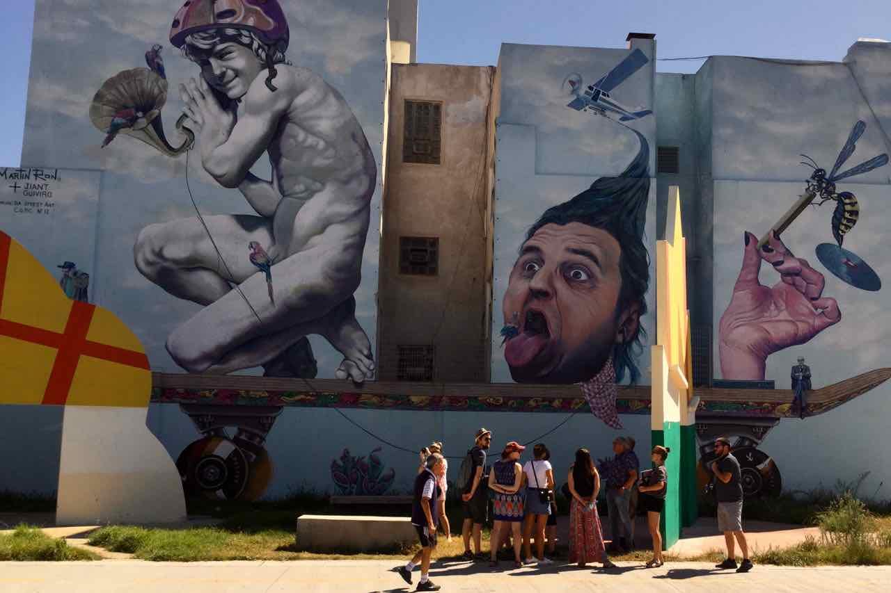 Buenos Aires Streetart, Totale, Artist: Martin Ron, Titelbild, © PetersTravel.de, iPod-Foto