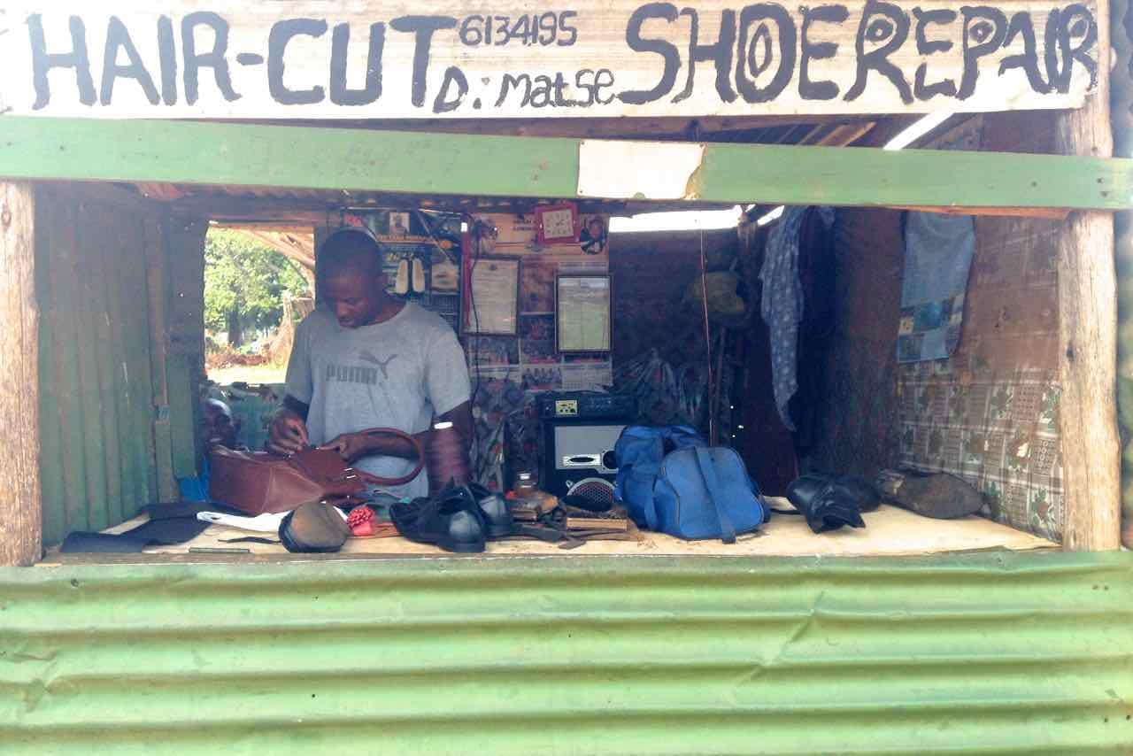 Swaziland, Friseur+Schuster