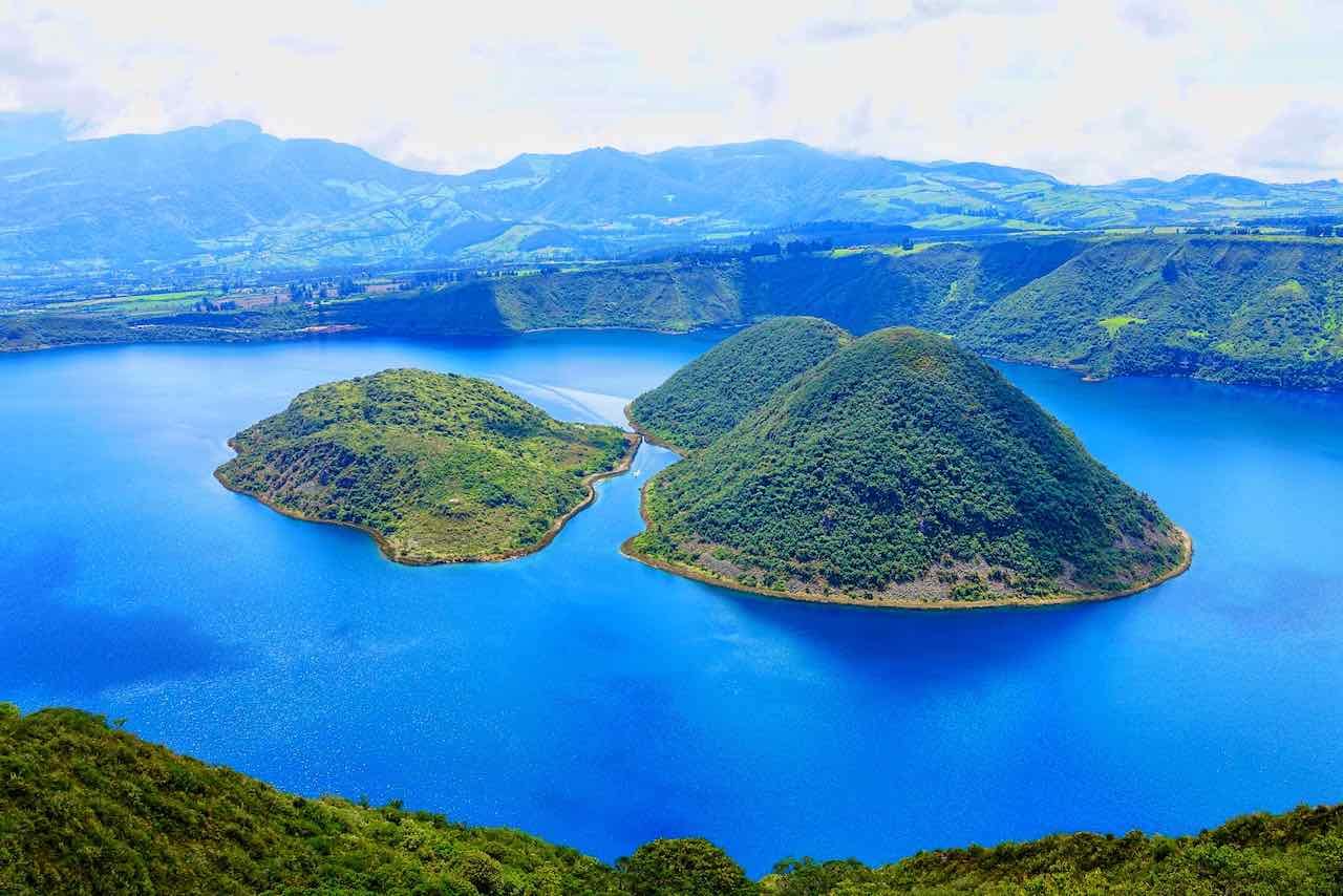 Lagune Cuicocha bei Otavalo in Ecuador Foto Peter Pohle PetersTravel