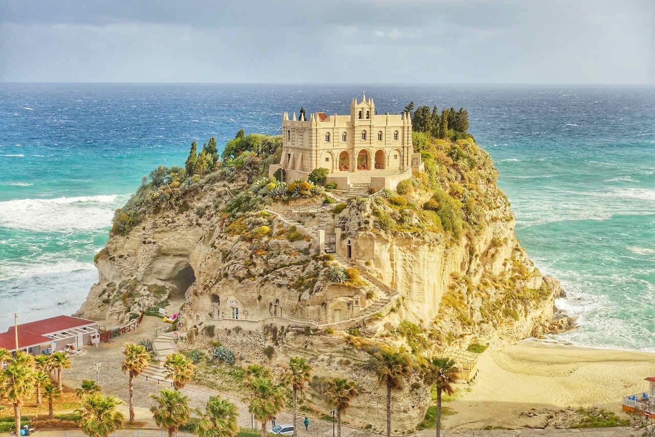 Wallfahrtskirche Santa Maria dell’Isola in Tropea