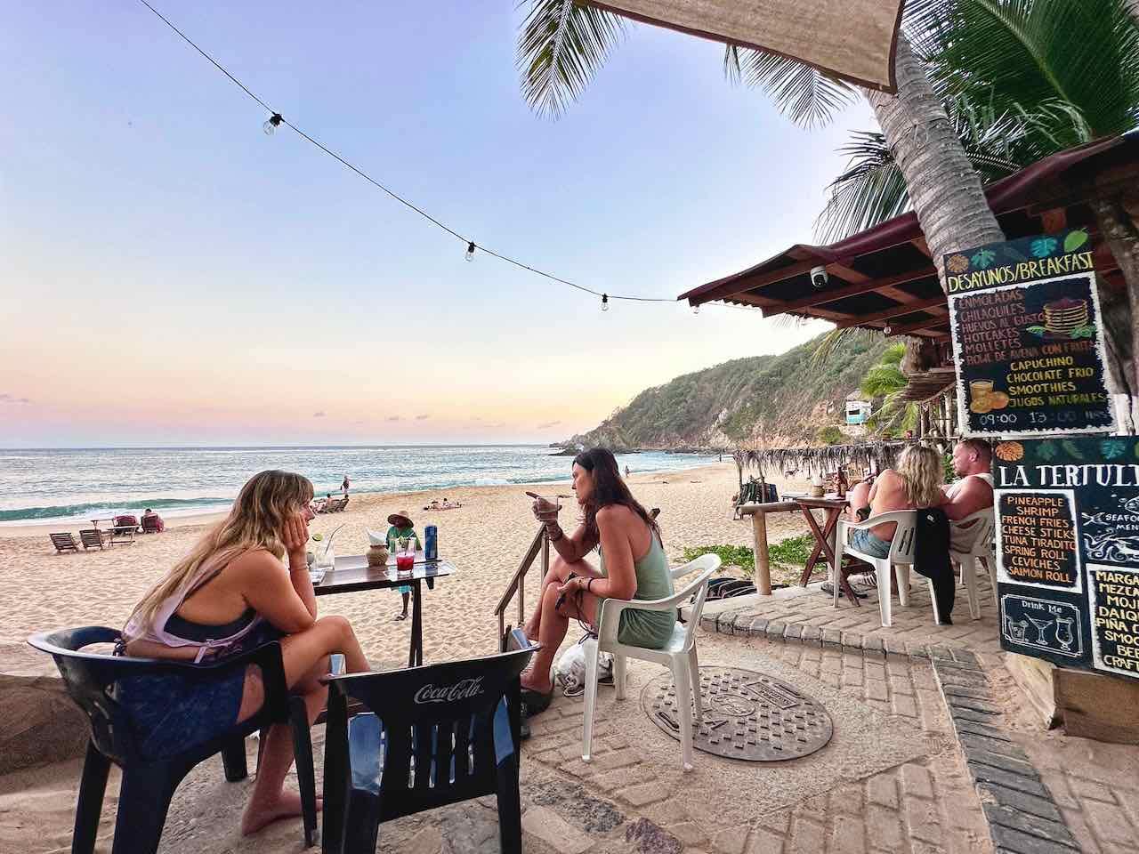 Strandbar in Mazunte © PetersTravel Peter Pohle