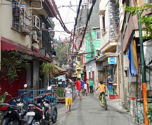 Manila, Gasse auf dem Weg zum Chinese Cemetary
