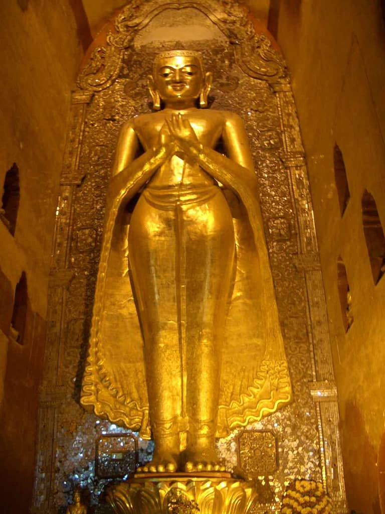 Myanmar, Buddha in Bagan